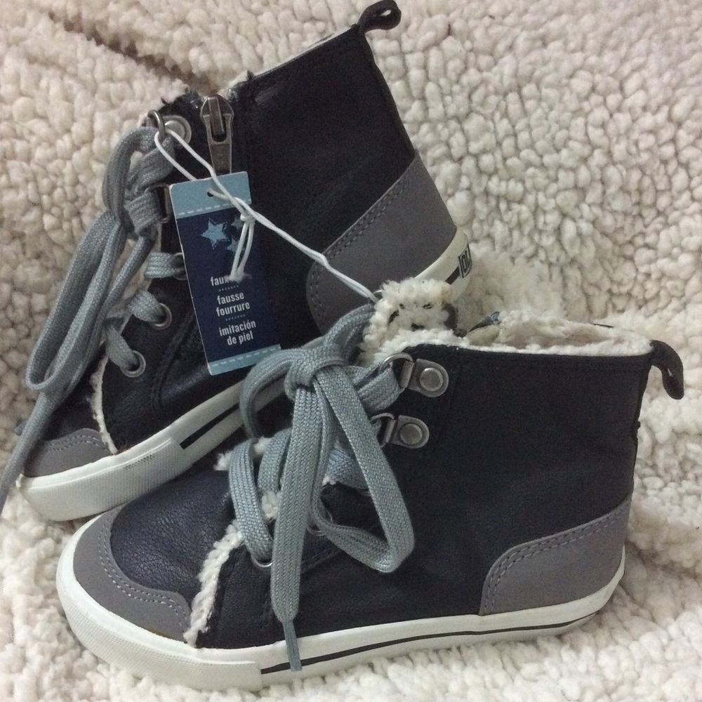 Old Navy Toddler Sherpa Lined Hiking Boots